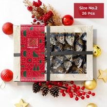 Load image into Gallery viewer, Festive Box - 26 oysters (No.2)
